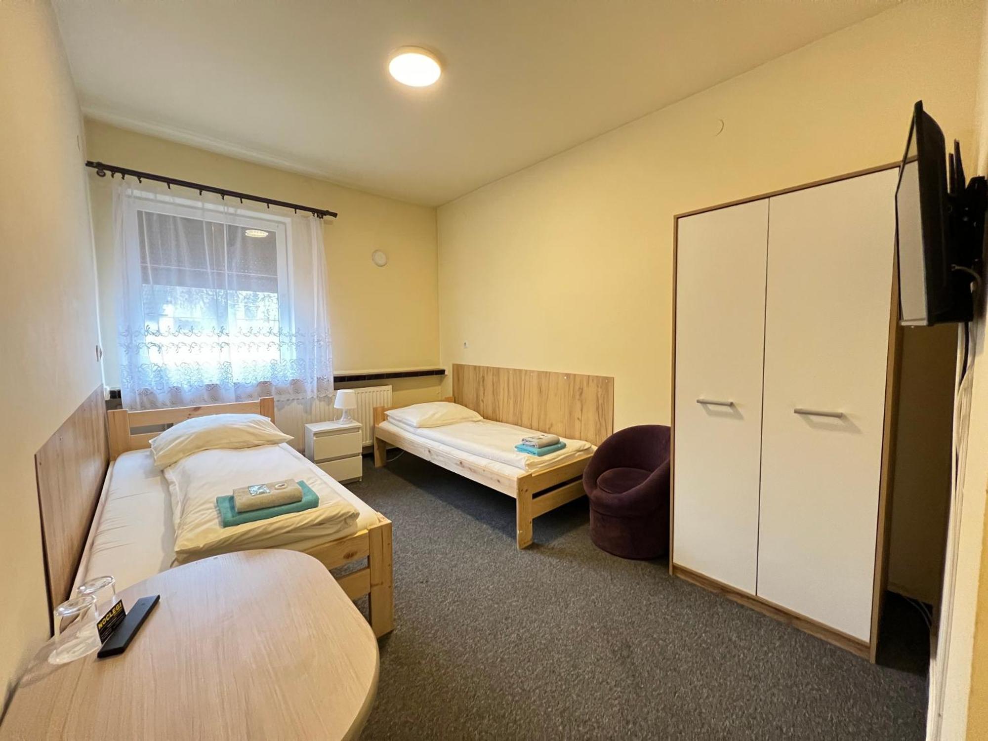 Etna - Hostel -Noclegi Rzeszów Esterno foto