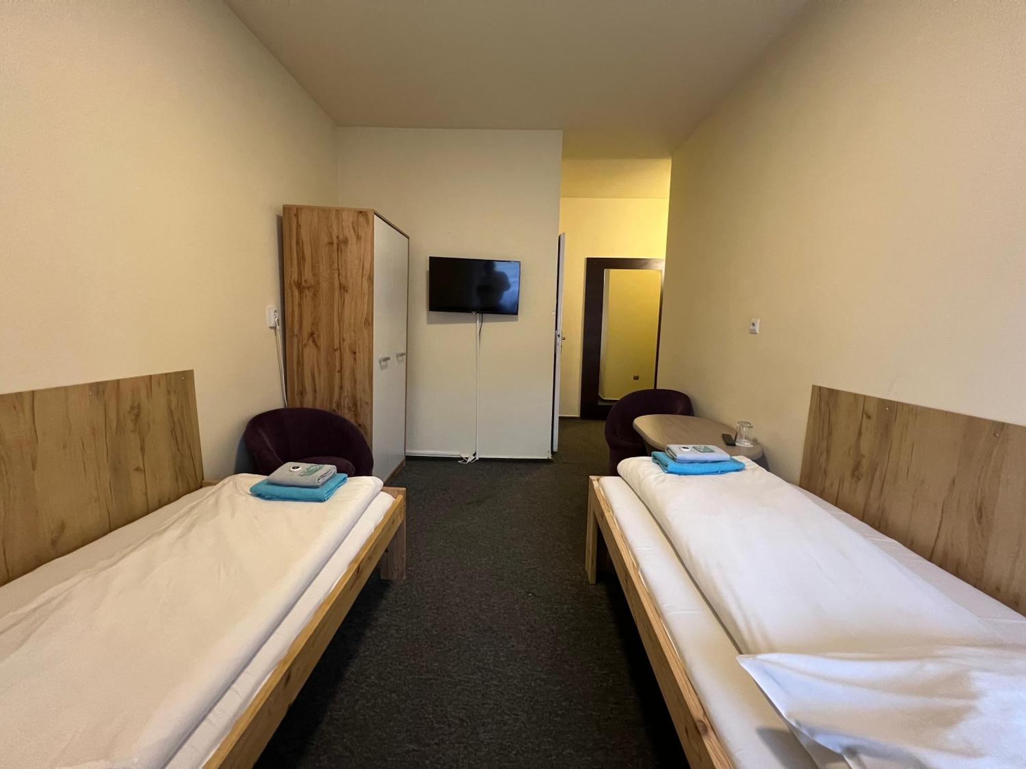 Etna - Hostel -Noclegi Rzeszów Esterno foto