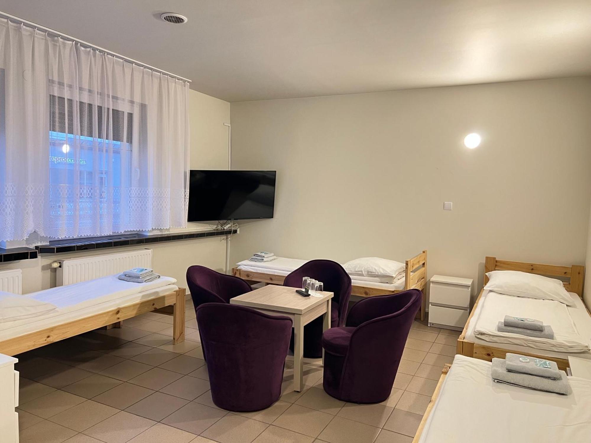 Etna - Hostel -Noclegi Rzeszów Esterno foto