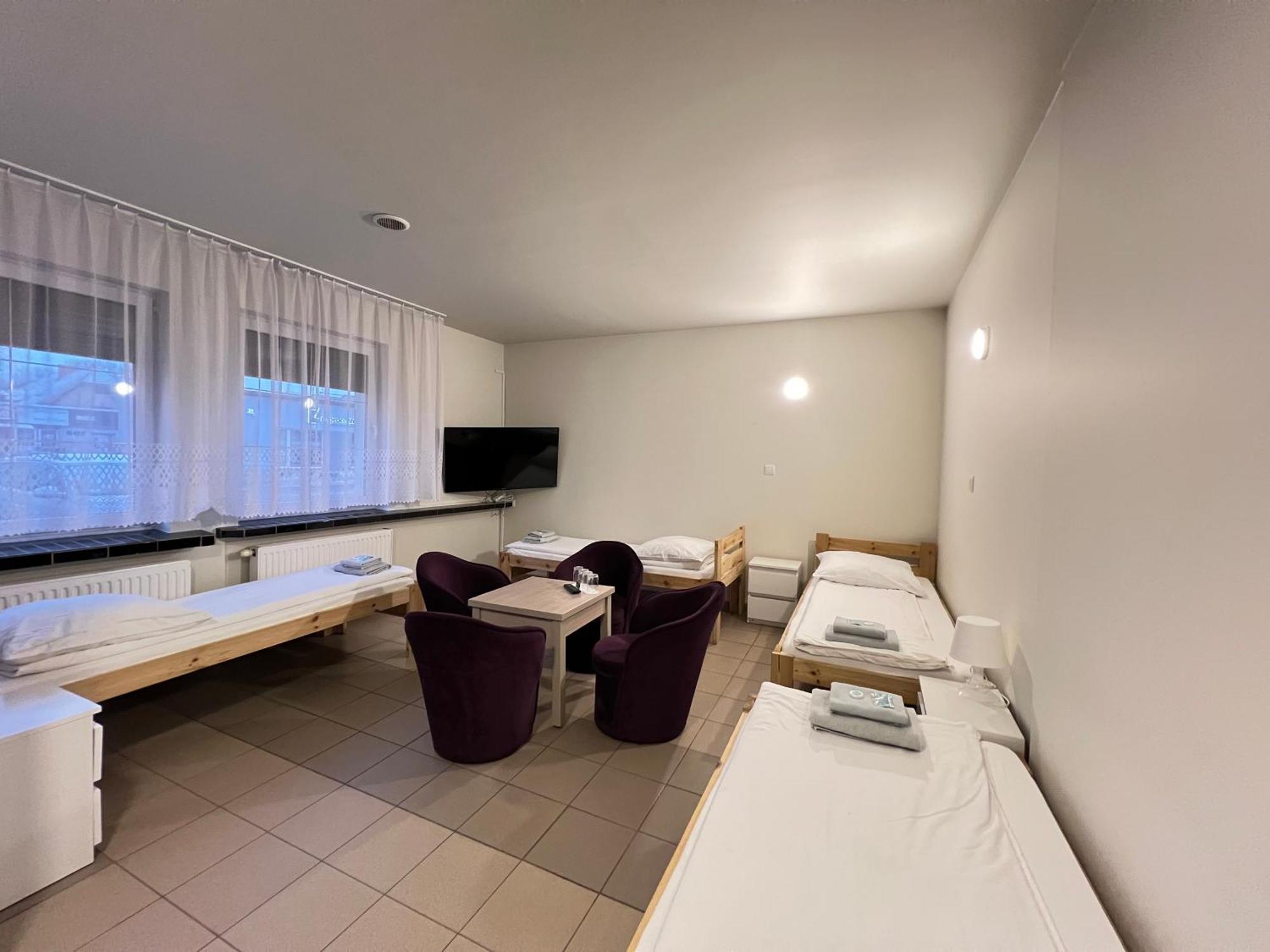 Etna - Hostel -Noclegi Rzeszów Esterno foto
