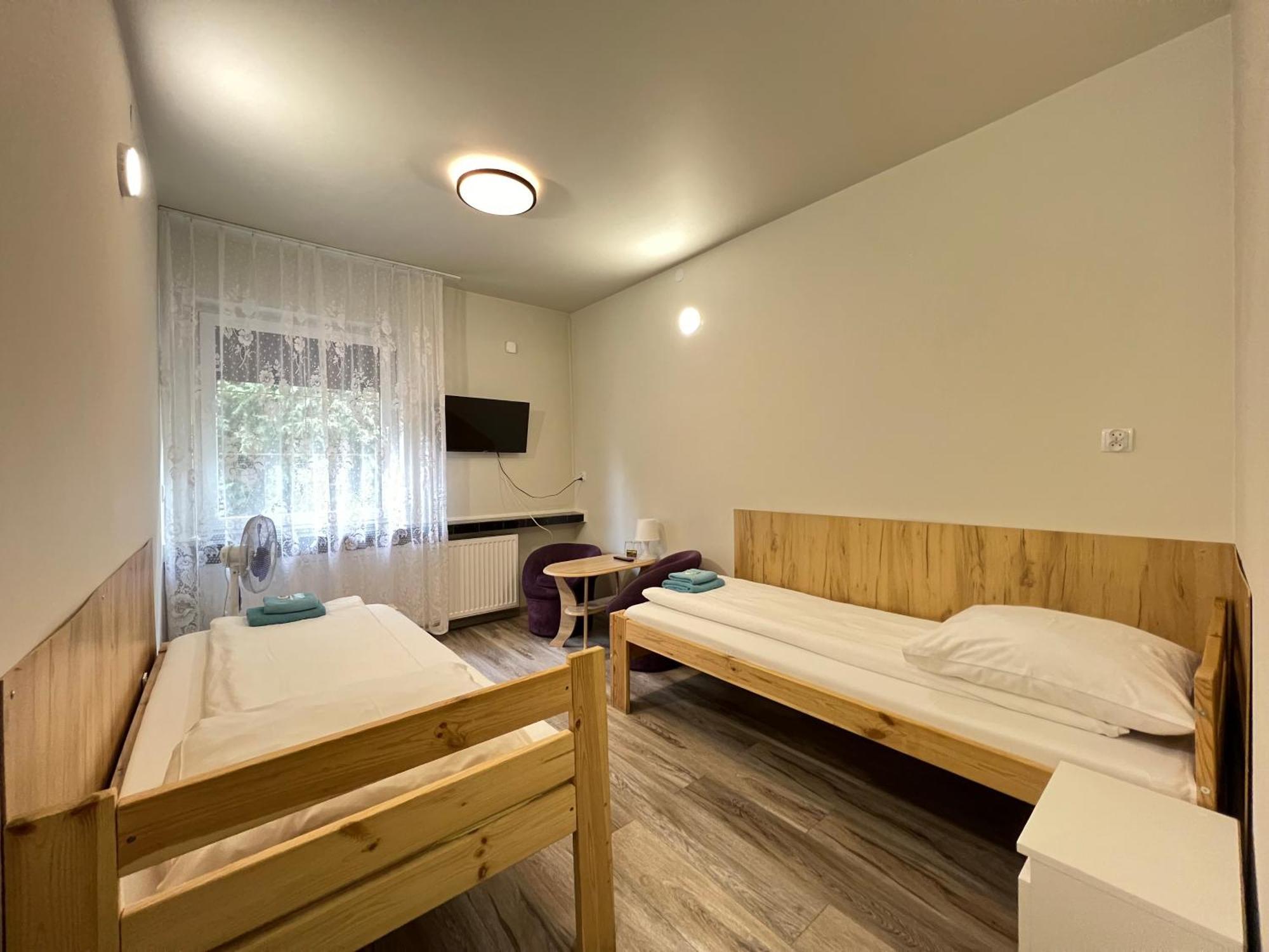 Etna - Hostel -Noclegi Rzeszów Esterno foto