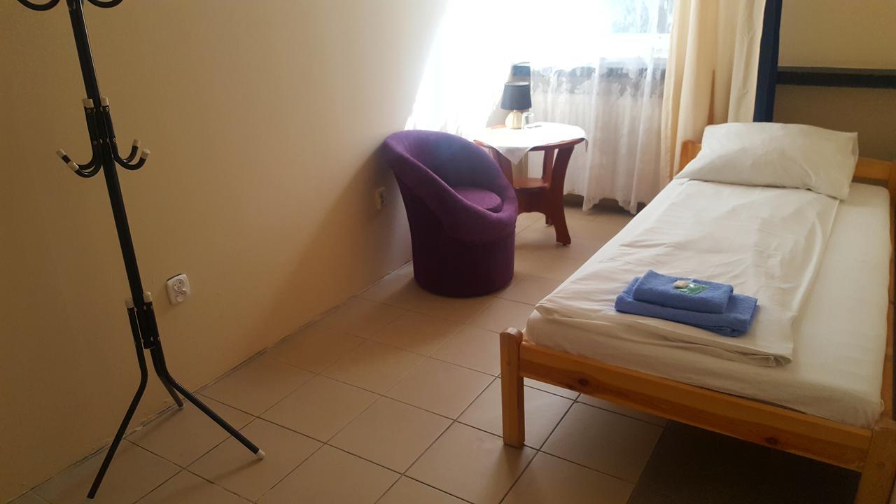 Etna - Hostel -Noclegi Rzeszów Esterno foto